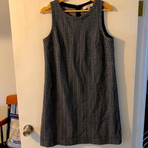 LOFT herringbone shift black and white M EUC